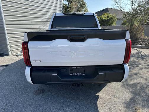 2022 Toyota Tundra SR5