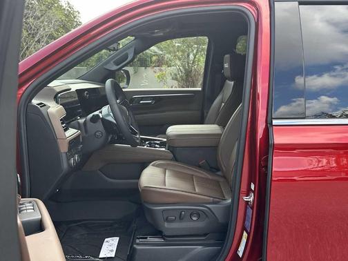 2025 Chevrolet Suburban High Country