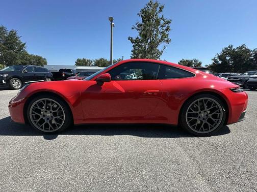 2025 Porsche 911 Carrera