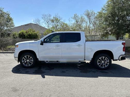 Summit White 2026 Chevrolet Silverado 1500 LT