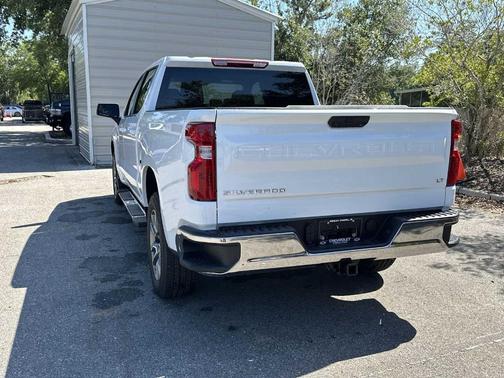 Summit White 2026 Chevrolet Silverado 1500 LT