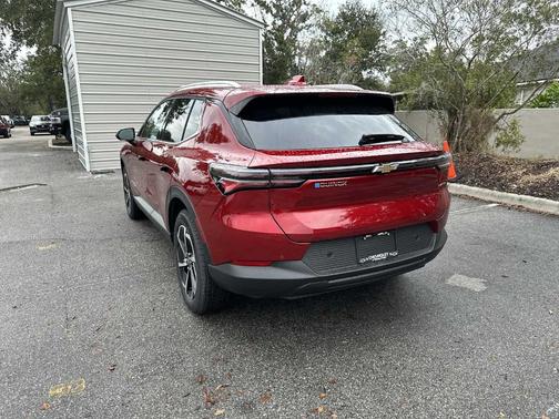 2026 Chevrolet Equinox EV LT 2