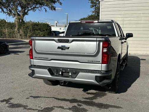 2026 Chevrolet Silverado 1500 Custom