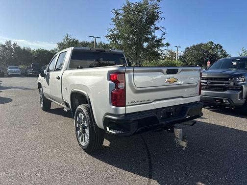 2023 Chevrolet Silverado 2500 Custom