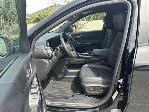 Black 2026 Chevrolet Equinox LT
