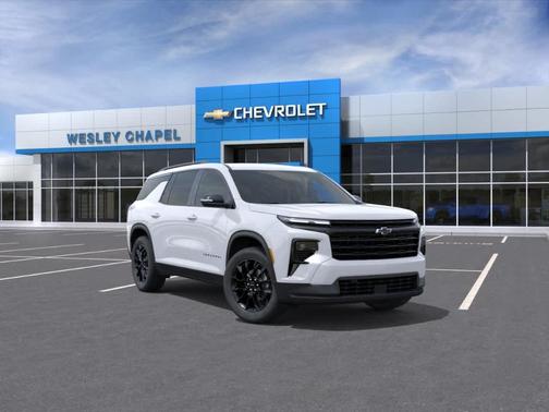 Summit White 2026 Chevrolet Traverse LT