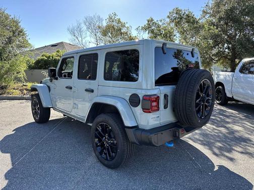 2024 Jeep Wrangler 4xe Sahara