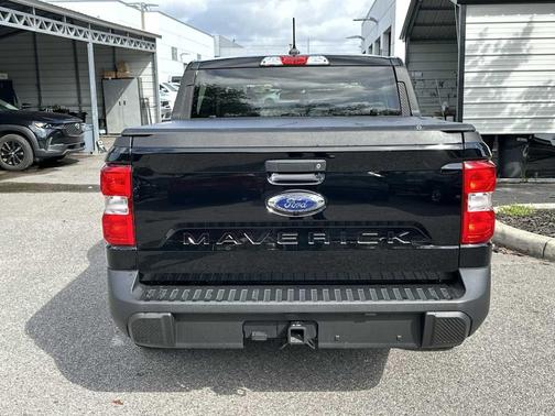 Shadow Black 2024 Ford Maverick XLT