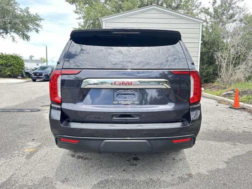 Titanium Rush Metallic 2023 GMC Yukon SLE
