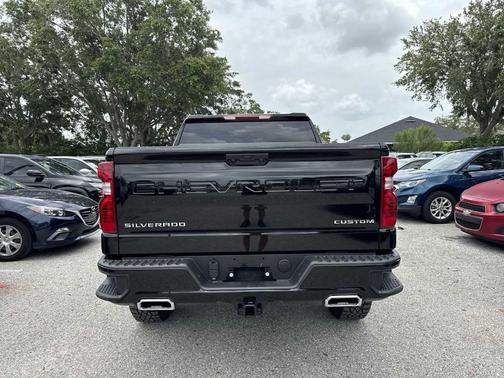 2025 Chevrolet Silverado 1500 Custom Trail Boss