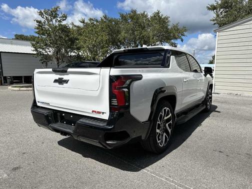 2025 Chevrolet Silverado EV RST