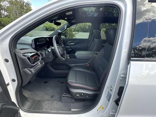 2025 Chevrolet Silverado EV RST