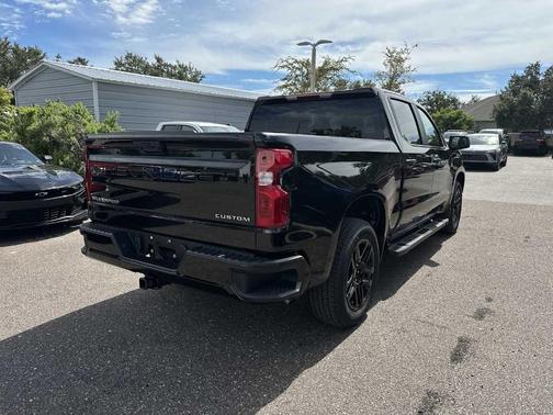 2025 Chevrolet Silverado 1500 Custom