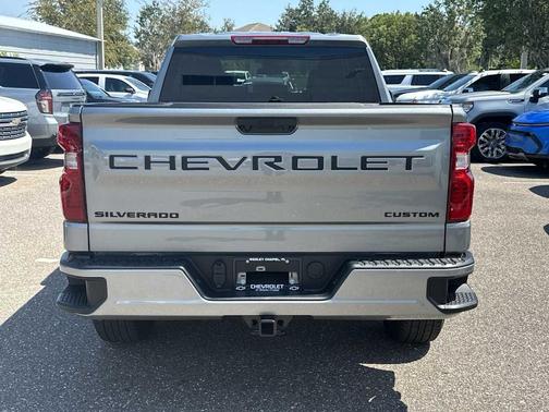 2026 Chevrolet Silverado 1500 Custom