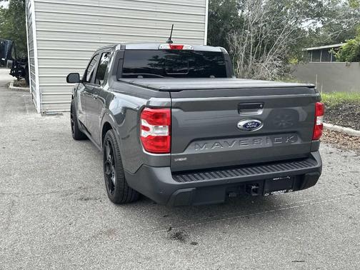 Carbonized Gray Metallic 2024 Ford Maverick Lariat