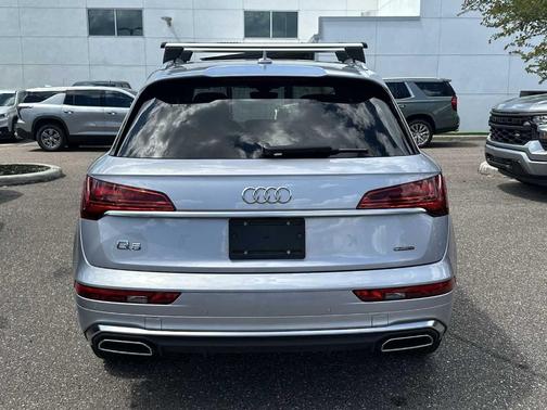 2024 Audi Q5 45 S line quattro Premium