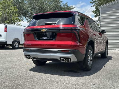 Radiant Red 2026 Chevrolet Traverse LT