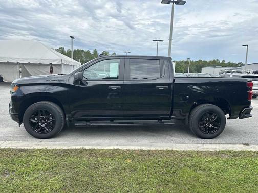2025 Chevrolet Silverado 1500 Custom