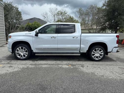 Polar White 2026 Chevrolet Silverado 1500 High Country
