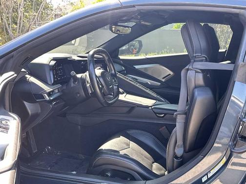 Shadow Gray Metallic 2020 Chevrolet Corvette Stingray w/2LT