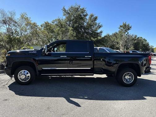 2025 Chevrolet Silverado 3500 High Country