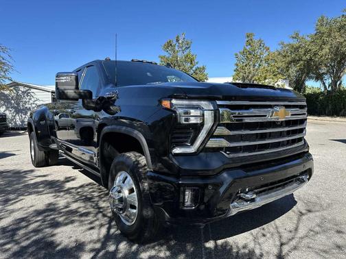 2025 Chevrolet Silverado 3500 High Country