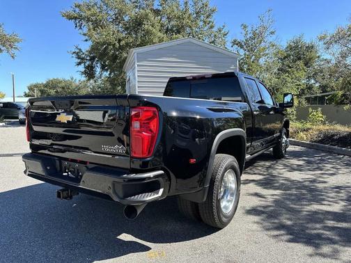 2025 Chevrolet Silverado 3500 High Country