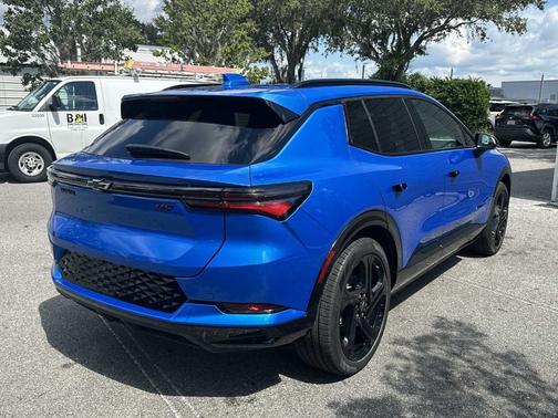 2025 Chevrolet Equinox EV RS