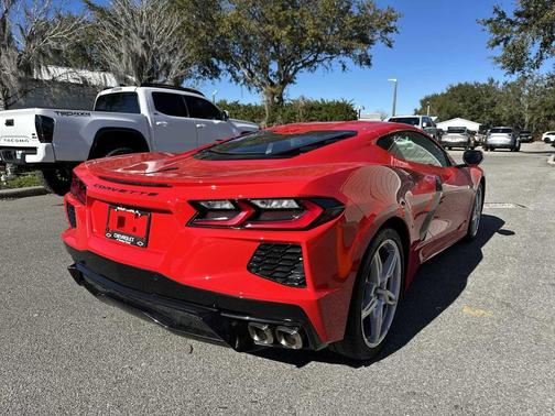 2025 Chevrolet Corvette Stingray w/2LT