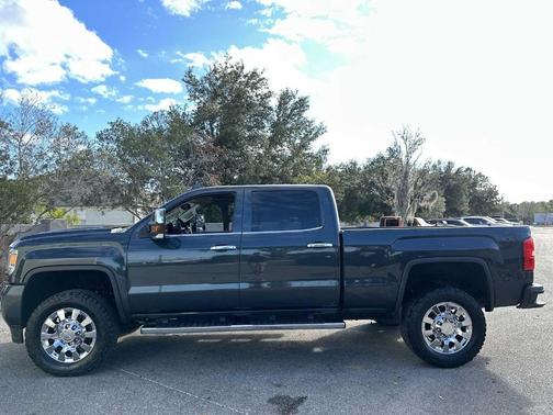 2017 GMC Sierra 2500 Denali