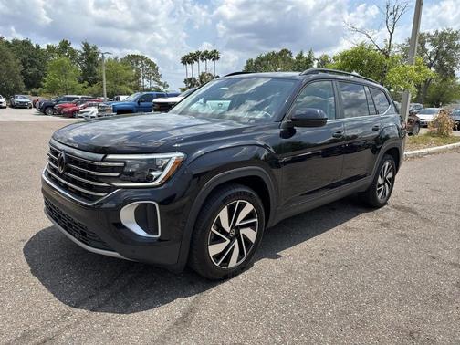 2024 Volkswagen Atlas 2.0T SE
