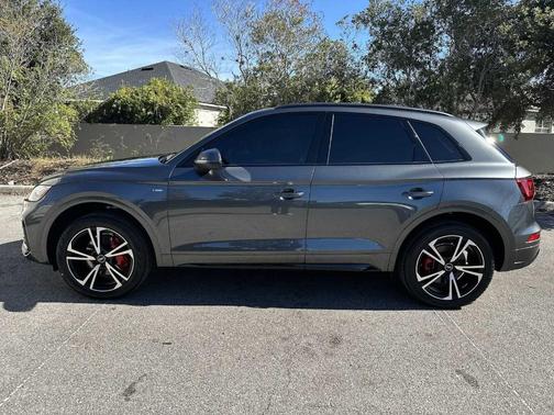 2025 Audi Q5 45 S line quattro Premium