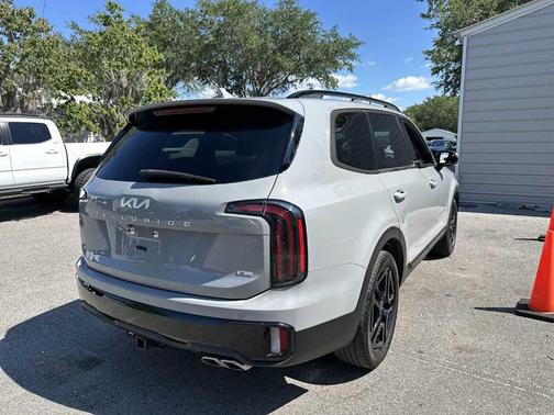 Wolf Gray 2024 Kia Telluride SX