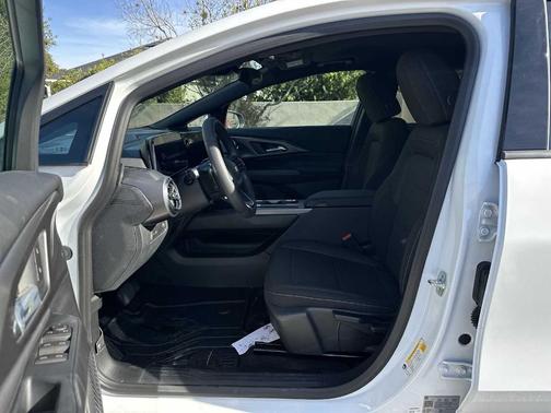 2026 Chevrolet Equinox EV LT 1