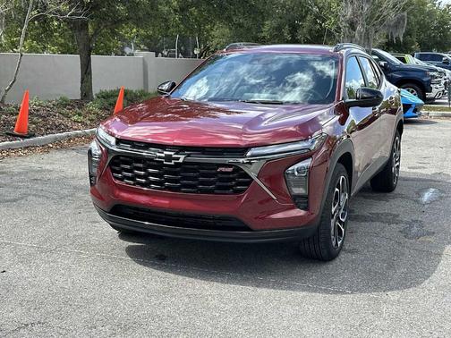 Crimson Metallic 2025 Chevrolet Trax 2RS