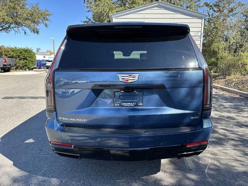 2025 Cadillac Escalade Sport Platinum