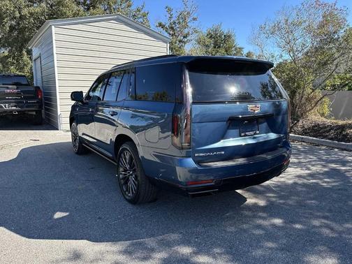 2025 Cadillac Escalade Sport Platinum