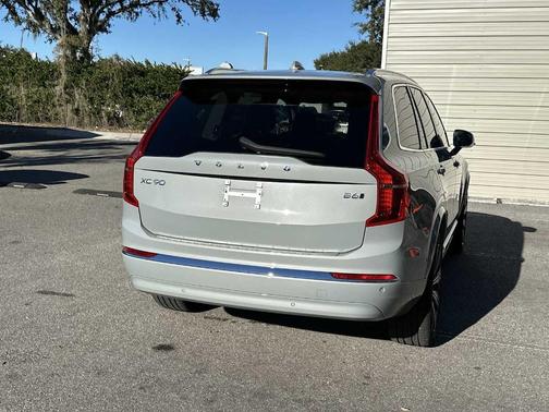 2025 Volvo XC90 B6 Plus 7-Seater
