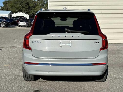 2025 Volvo XC90 B6 Plus 7-Seater