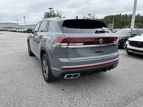 2024 Volkswagen Atlas Cross Sport 2.0T SEL R-Line