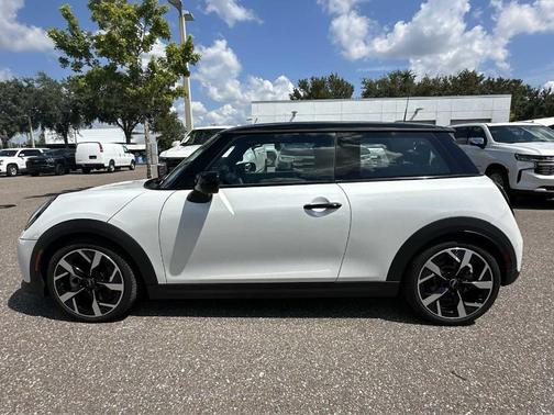 2025 MINI Hardtop
