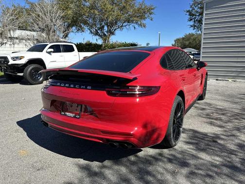 2018 Porsche Panamera Turbo