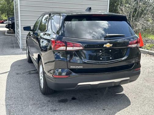 Mosaic Black Metallic 2024 Chevrolet Equinox LT