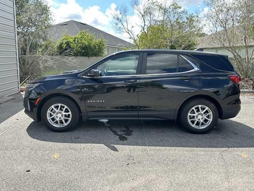 Mosaic Black Metallic 2024 Chevrolet Equinox LT