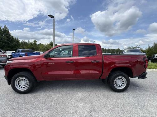 2025 Chevrolet Colorado WT