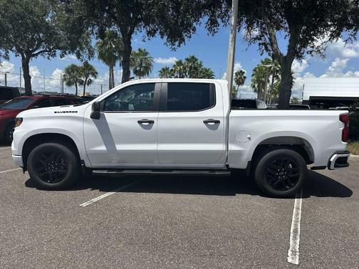 2025 Chevrolet Silverado 1500 Custom