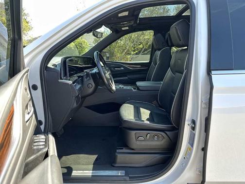 2021 Cadillac Escalade ESV Premium Luxury
