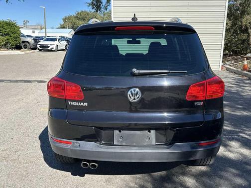 2017 Volkswagen Tiguan 2.0T Wolfsburg Edition