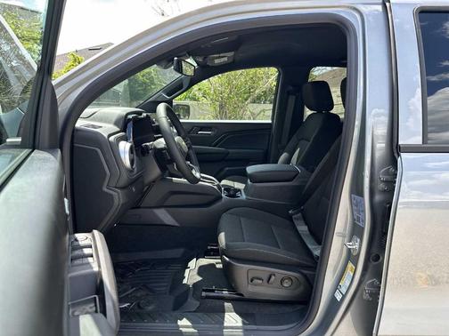 Sterling Gray Metallic 2026 Chevrolet Colorado LT