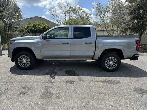 Sterling Gray Metallic 2026 Chevrolet Colorado LT